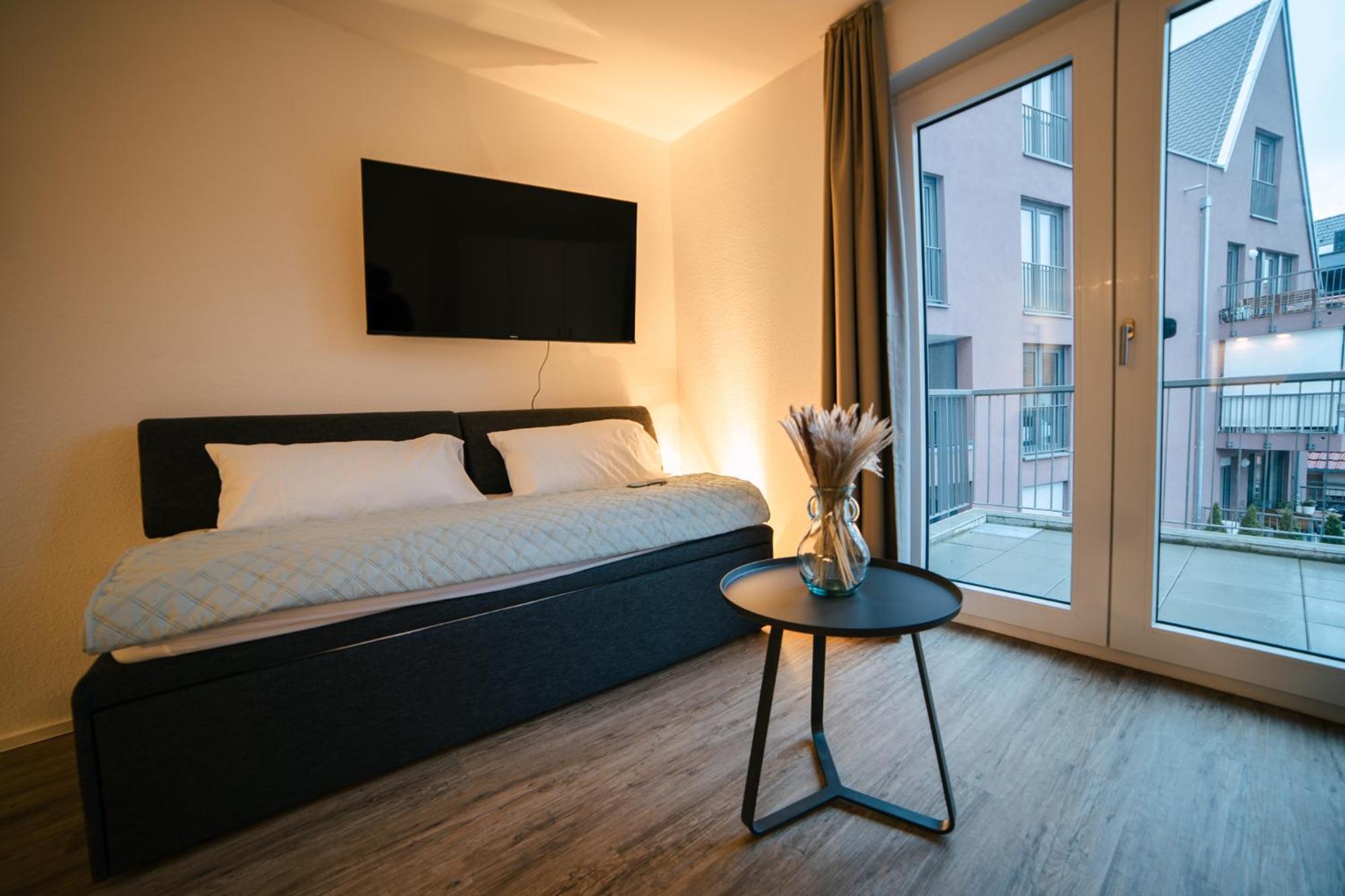 מצינגן Zentrahome - Balkon Outlet Zentral Smarttv Business מראה חיצוני תמונה